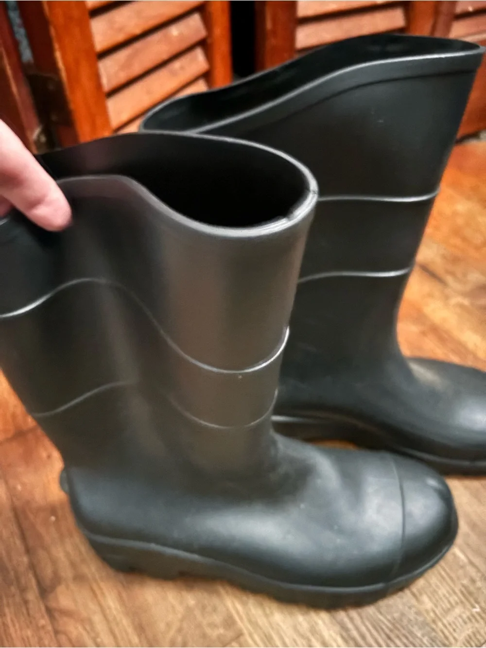 N/A boots worn